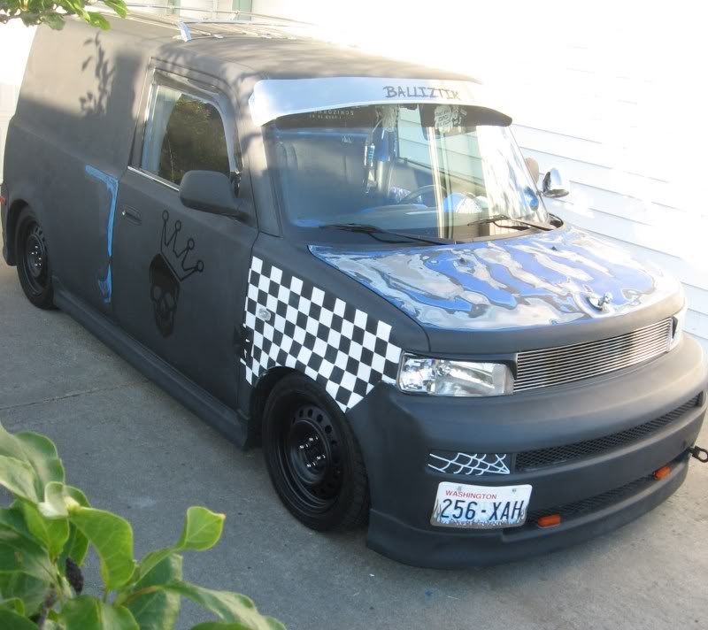 Name:  hoodride2011-1.jpg
Views: 79
Size:  81.9 KB