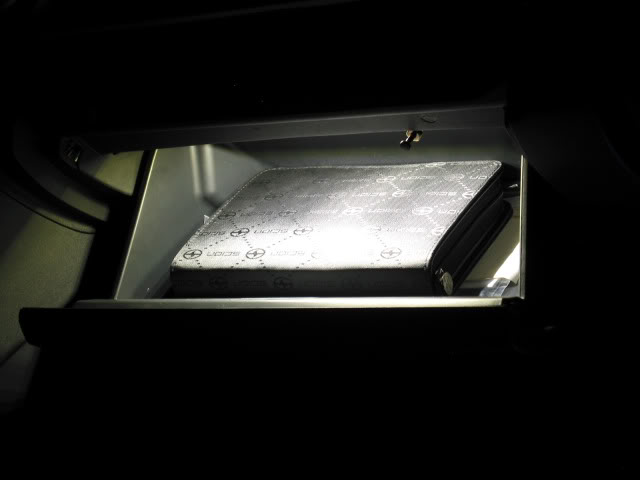 Name:  xBgloveBoxIllumination_5.jpg
Views: 279
Size:  22.0 KB