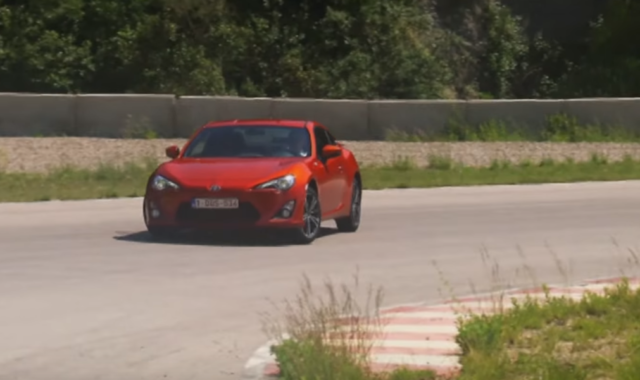 BTCC Champion Jason Plato Tests Toyota GT86