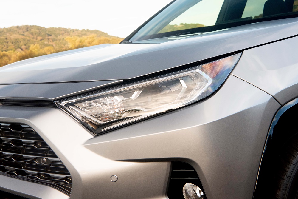 2019 Toyota RAV4 Debuts