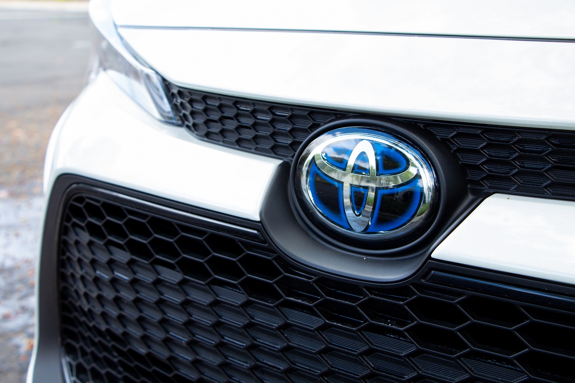 2020 Toyota Corolla LE Hybrid