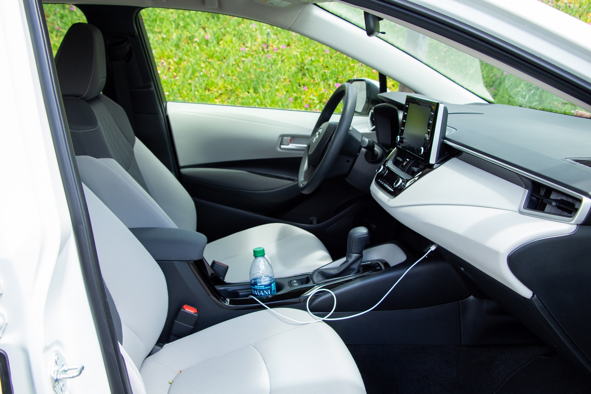 2020 Toyota Corolla LE Hybrid