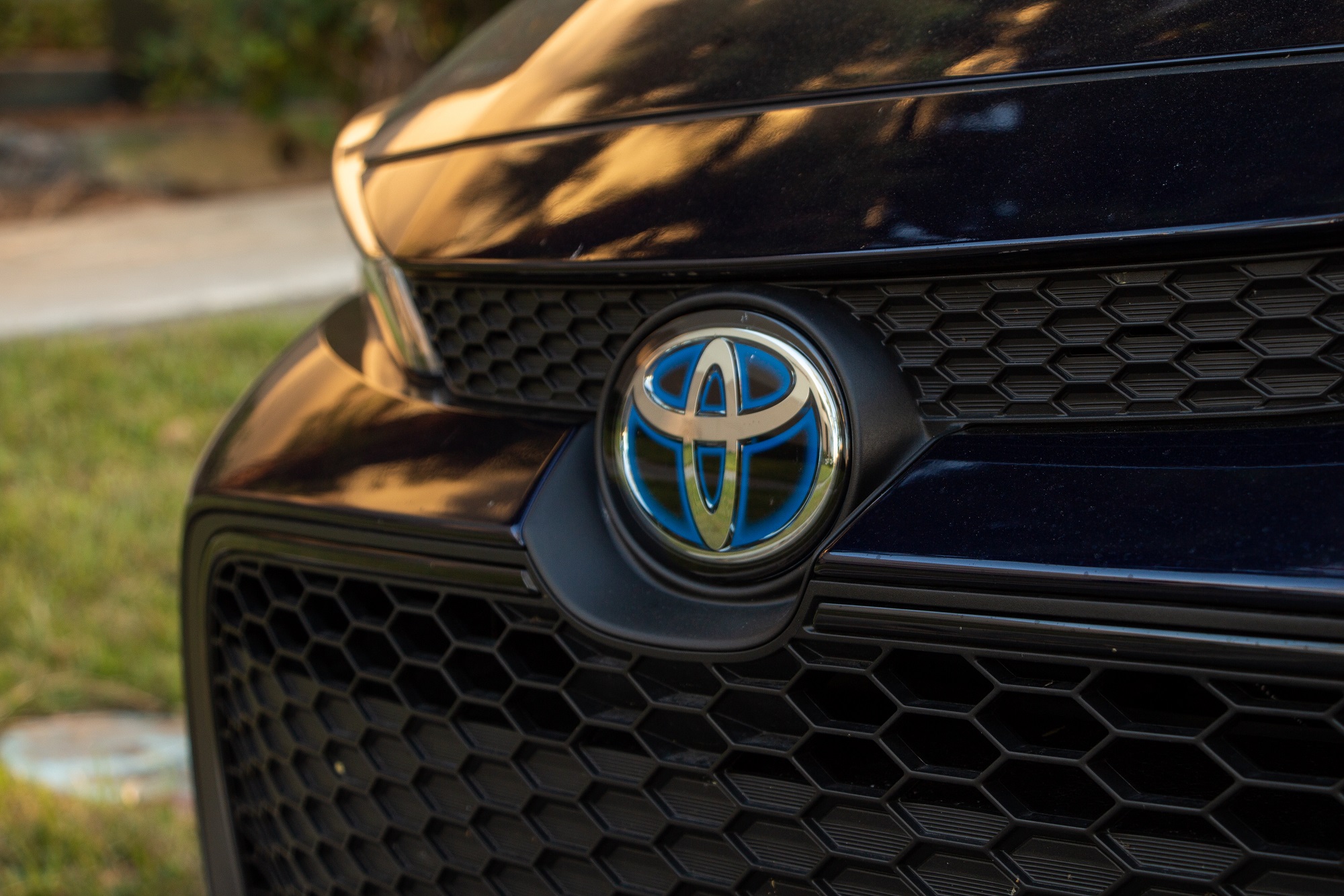2020 Toyota Corolla Sedan Hybrid Badge